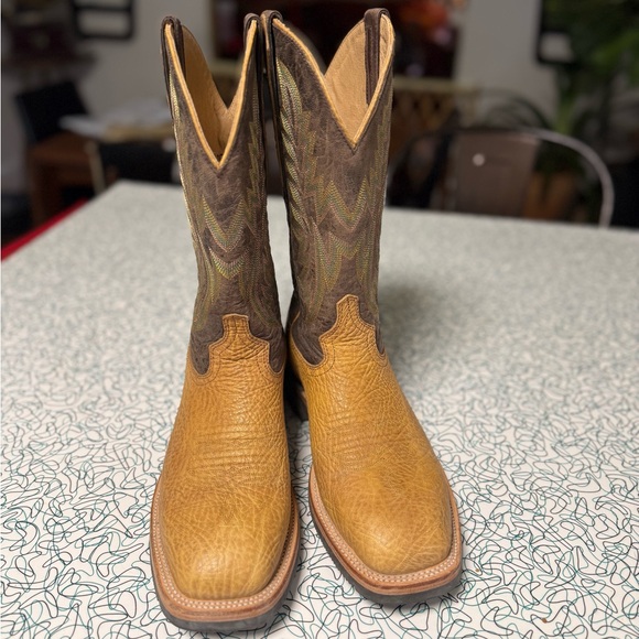 Lucchese “Rudy” Barn Boots - Picture 2 of 9